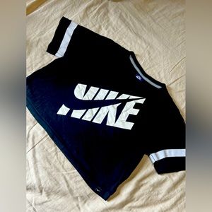 NIKE crop top
